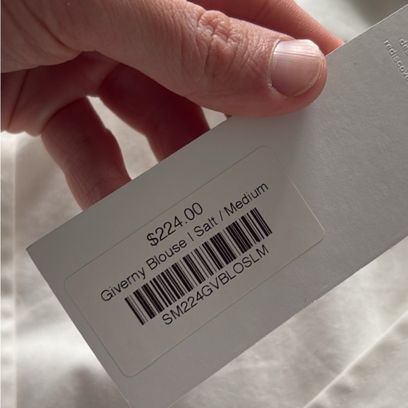 Elegant White Wrap Top - Picture 5 of 7